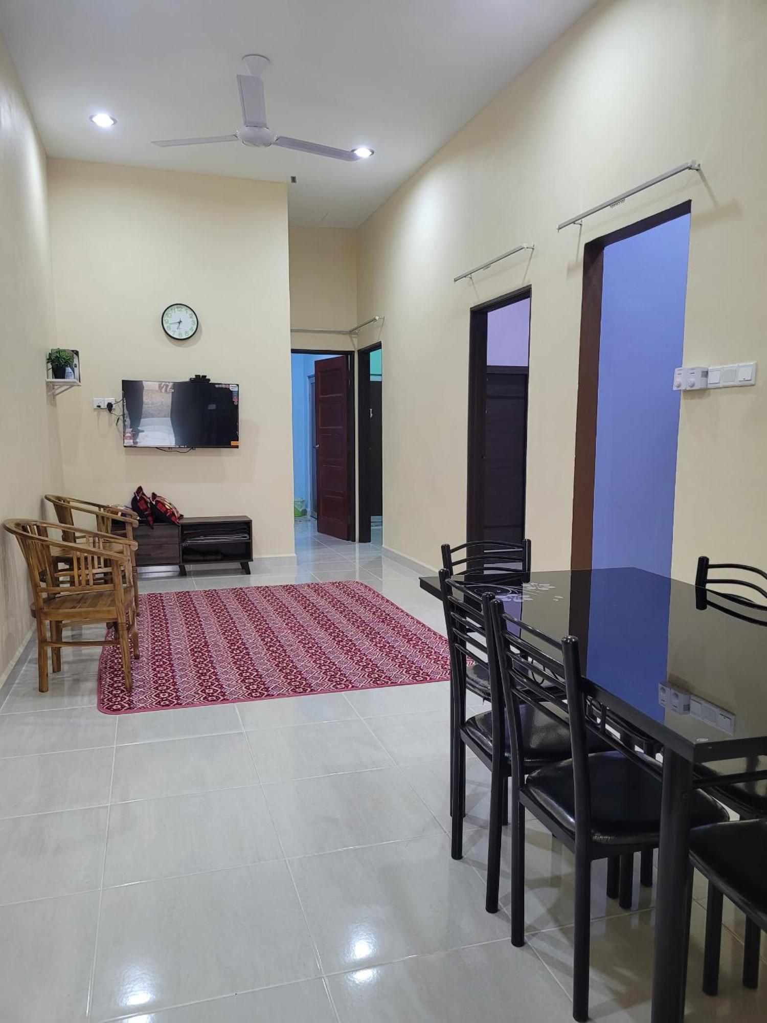 Homestay Haji Noor Tanah Merah  Exterior photo