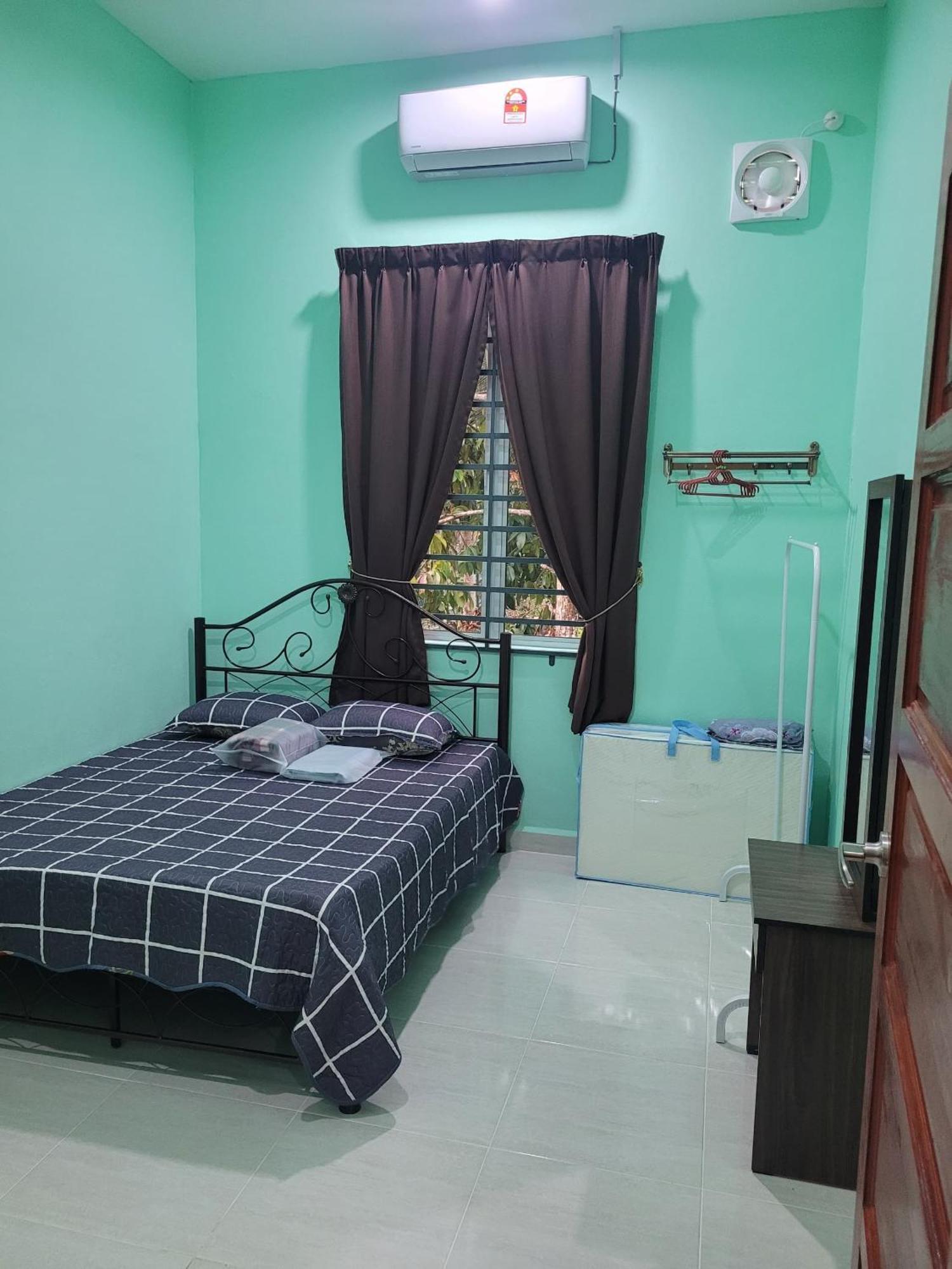Homestay Haji Noor Tanah Merah  Exterior photo